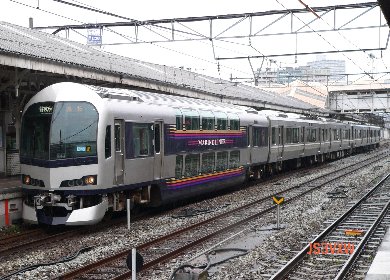 JR�l���@5000�n�V�}�������C�i�[�@�T�P�O�U