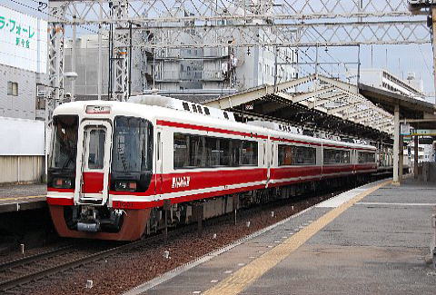 南海電気鉄道　31000系　３１００１　新今宮駅