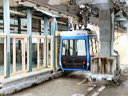 �X�J�C���[���@���ԉw