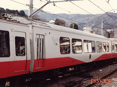 �ɓ��}�s �T��2184�@���C�����{�b�N�X